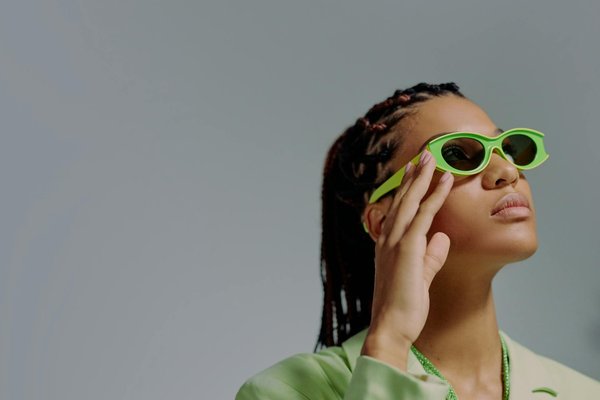 Choosing the best strapping material for secure shipments