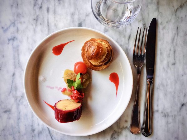 How Can You Craft a Flavorful French Bouillabaisse with a Saffron Broth at Home?